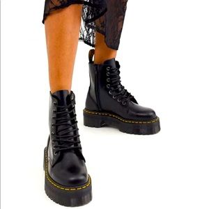 🚫SOLD🚫 Dr Martens Jadon Platform Boots